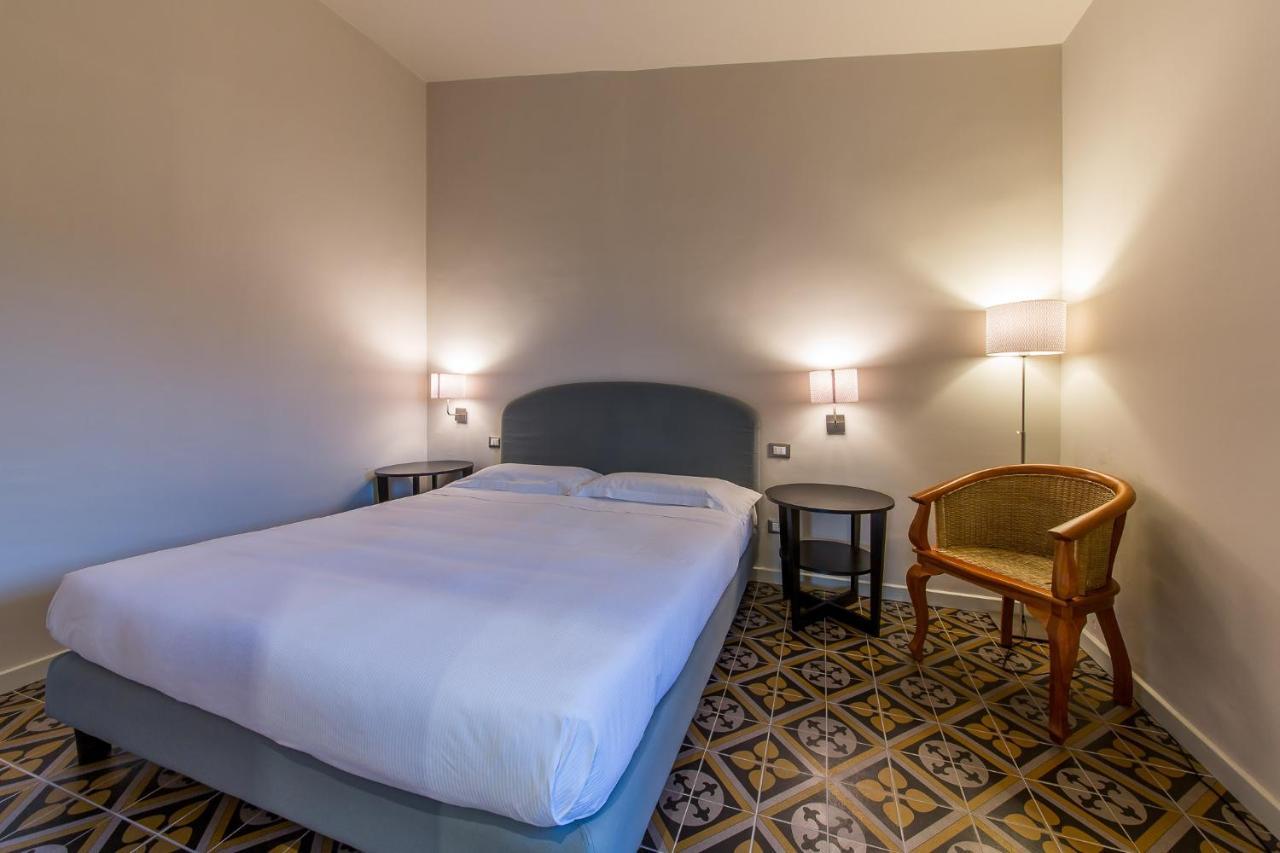 Masseria Agriturismo Torre Di Albidona Требизаче Екстериор снимка
