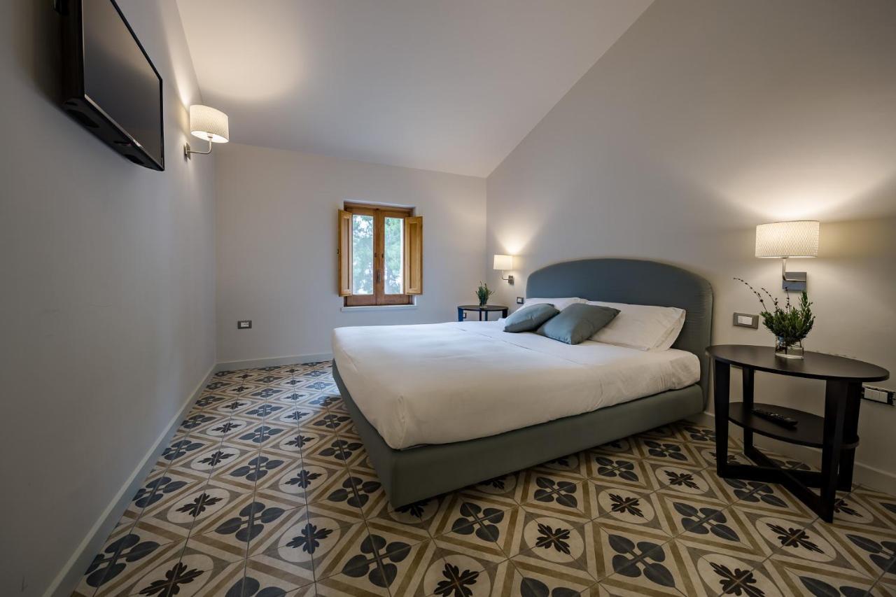 Masseria Agriturismo Torre Di Albidona Требизаче Екстериор снимка