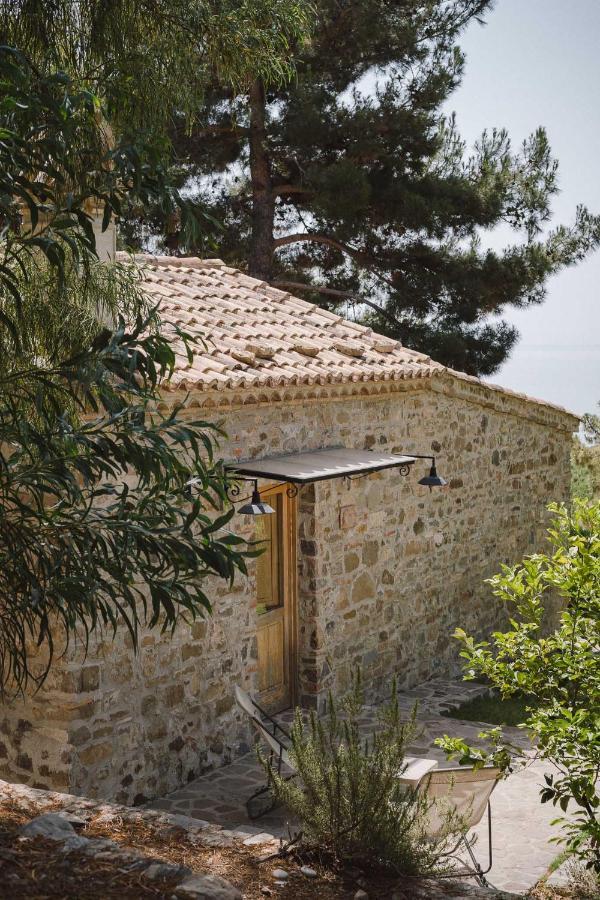 Masseria Agriturismo Torre Di Albidona Требизаче Екстериор снимка