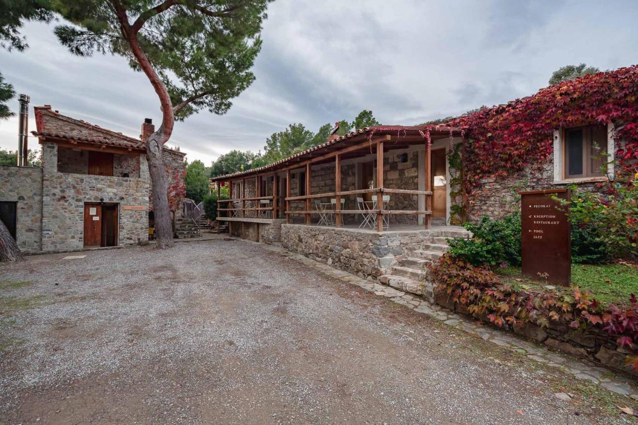 Masseria Agriturismo Torre Di Albidona Требизаче Екстериор снимка